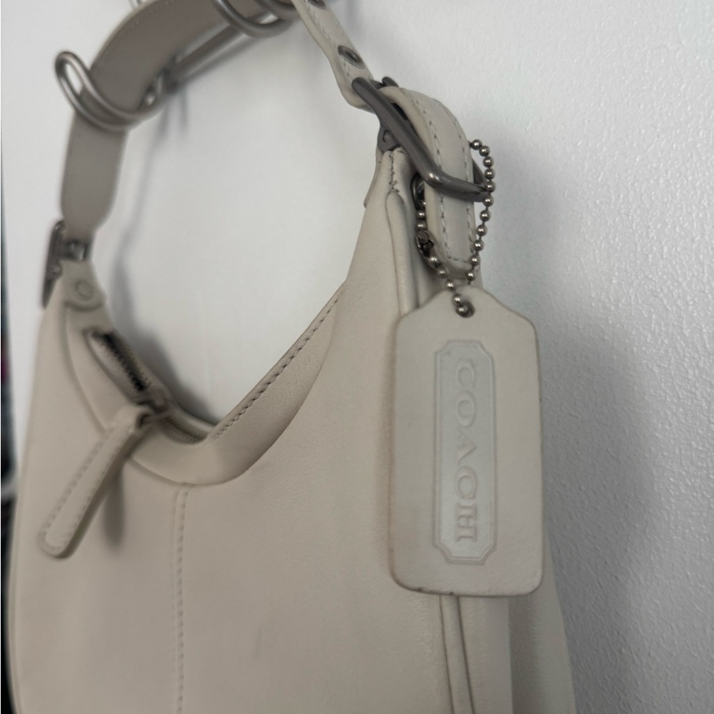 Coach Off-White Leather Hobo Bag